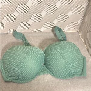 Auden bra 42 DD Green Bra‎ with Textured Design underwire